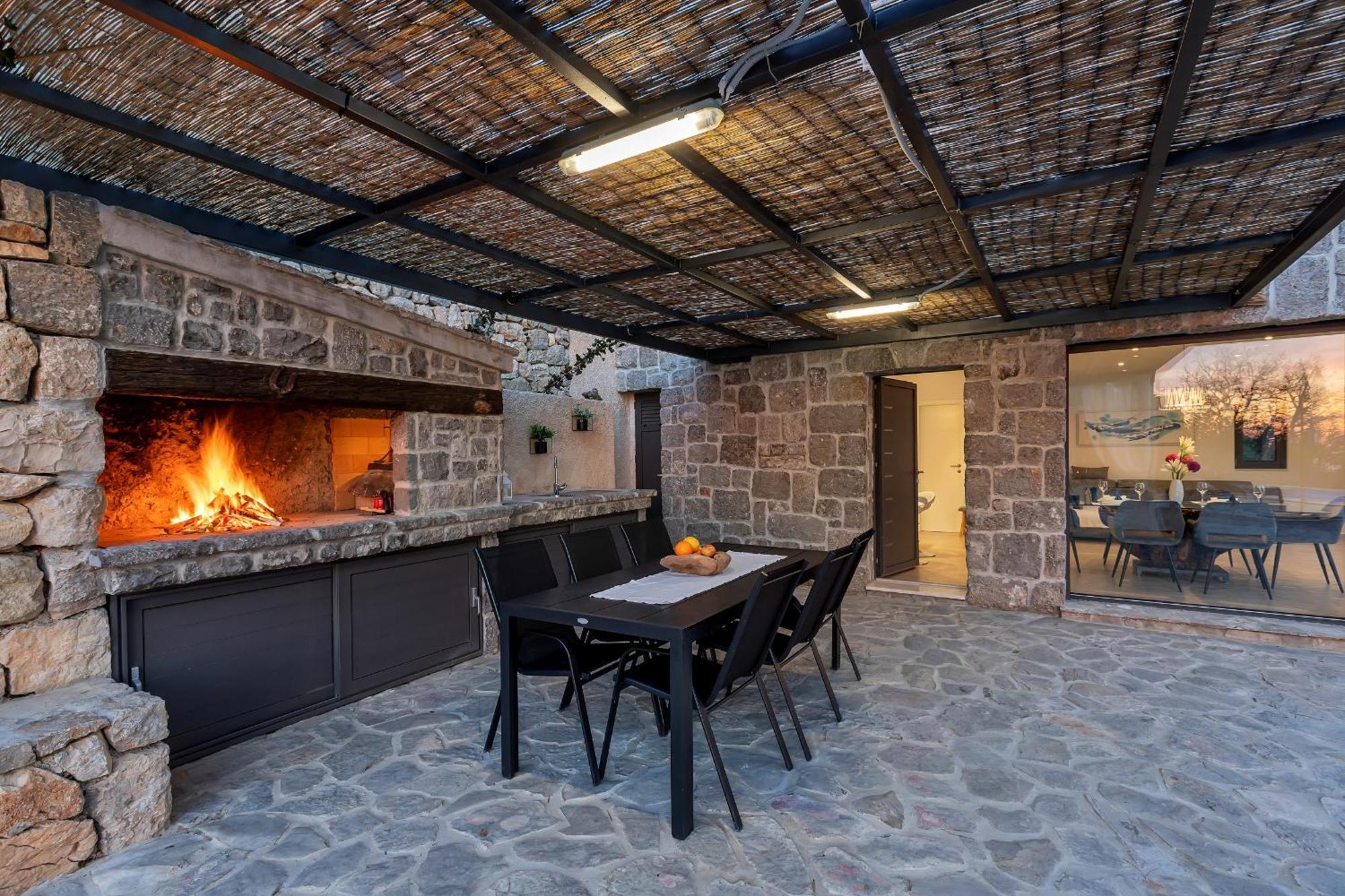 Villa Eaglestone - Isolated Location That Offers Peace And Tranquility Макарска Экстерьер фото